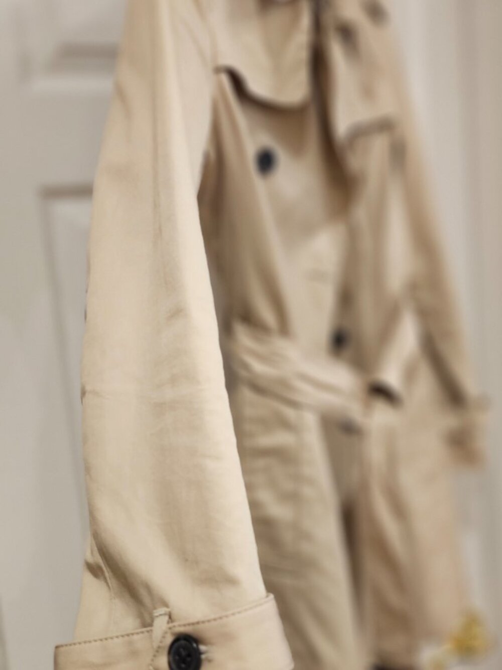 Classic Banana Republic Trench Coat - Khaki - Picture 5 of 6